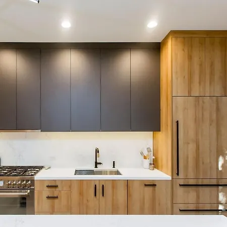 Exquisite One-Bedroom Retreat In The Heart Of The South End